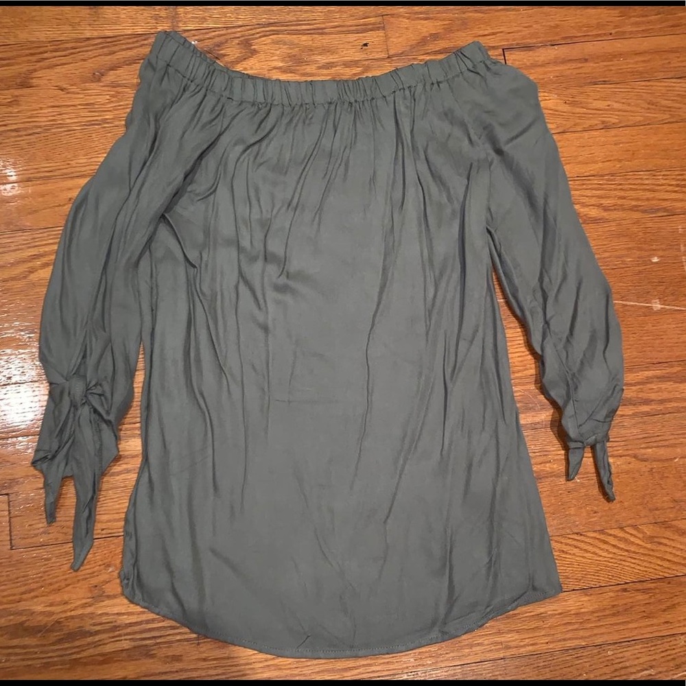 Loose olive green dress